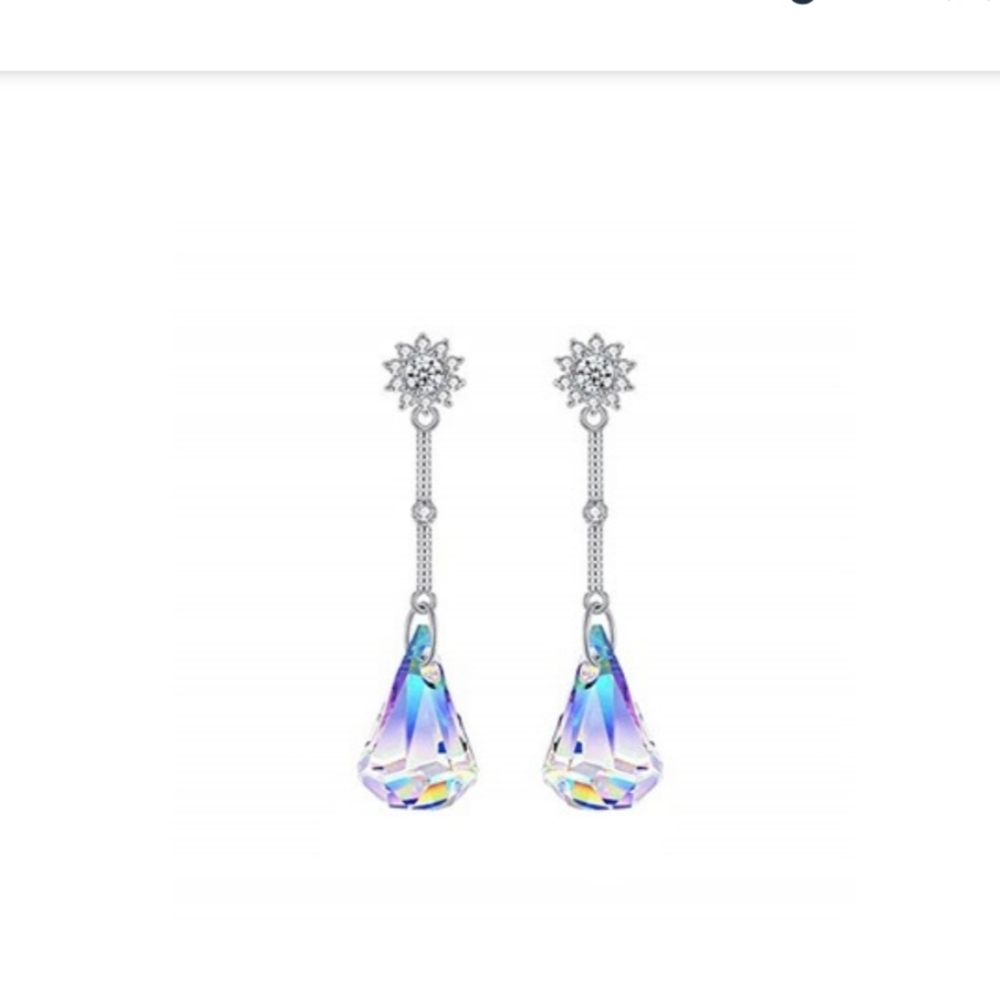 🎁NWT: 18K White Gold & Swarovski Crystal Earrings